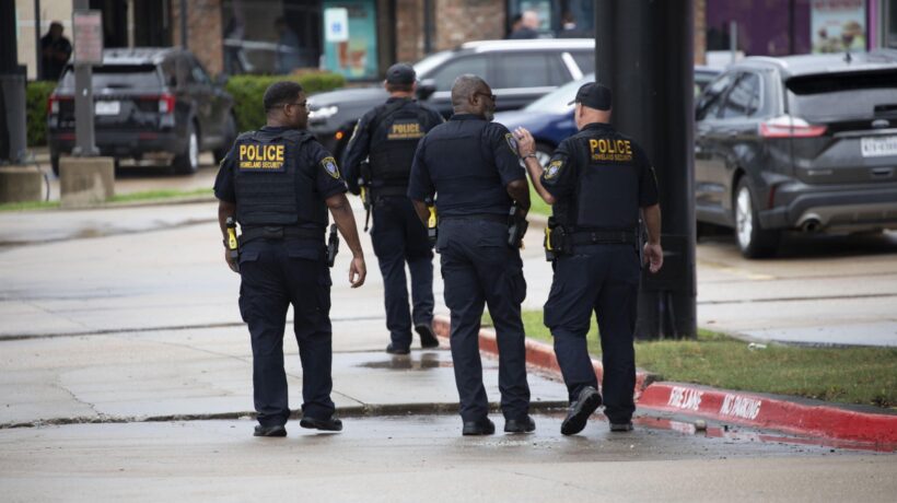 Spari contro l’anti immigrazione Usa. Due morti e un ferito grave a Dallas