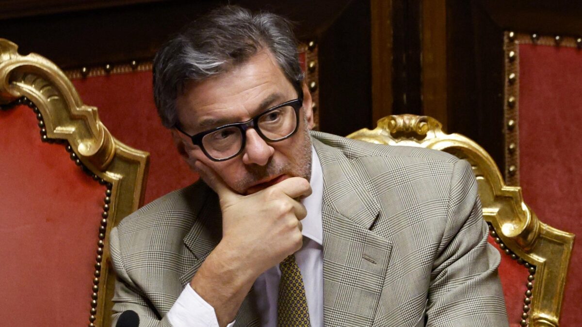 Giorgetti frena su Bpm-Crédit Agricole