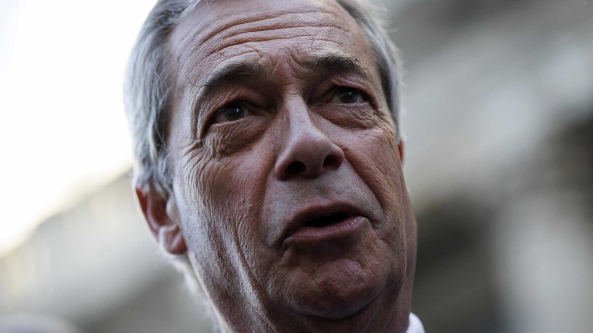 Inarrestabile Farage. Se si votasse domani potrebbe essere premier della Gran Bretagna