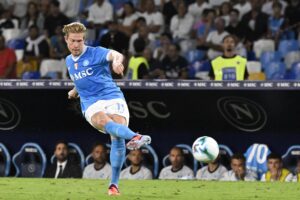 Il Napoli sale di livello, Inter sul filo. La Juve sprinta, Milan usato sicuro