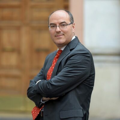 Dialoghi Testardi | Montale bacchetta gli intellettuali engagé