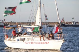 La Flotilla getta la maschera