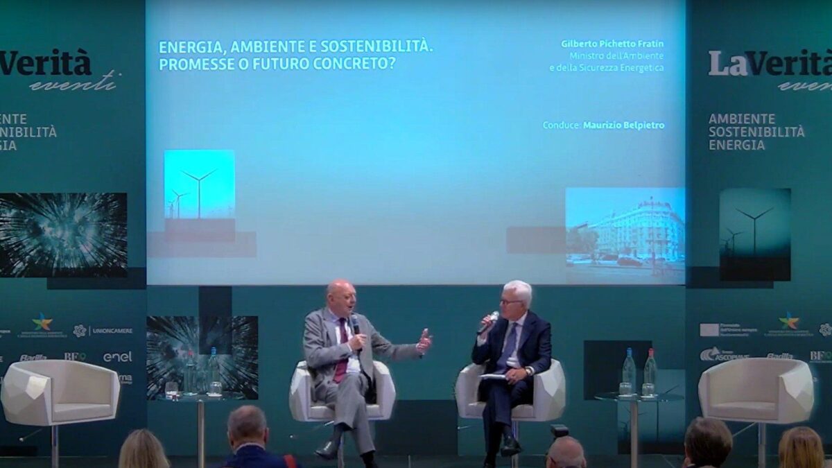 Pichetto Fratin: «Auto elettriche, l’Ue sbaglia. Così scarica i costi sugli europei»