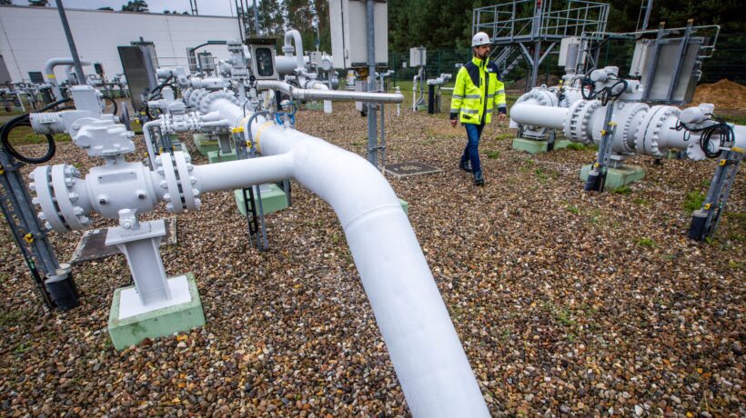 Germania senza gas, l’Ue si impunta: «Da Mosca mai più una molecola»
