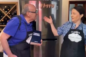 Pillole di galateo di Petra e Carlo | la prima campanella!