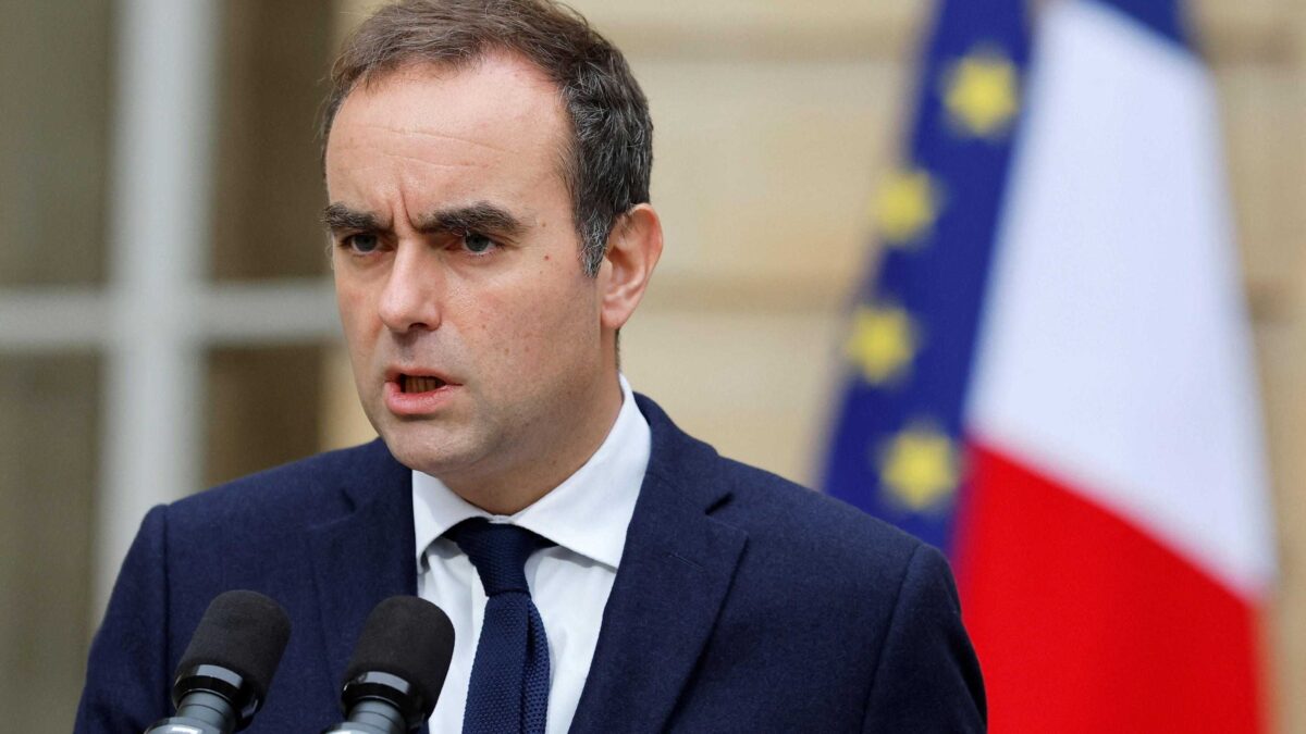 Pure tra i macronisti cresce il dubbio se sostenere il neo premier Lecornu