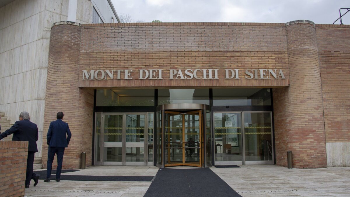 Mps prende Mediobanca con l’86,3% e Unicredit si ritira dalle Generali