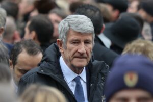 Un referendum sull’immigrazione. In Francia già 1,6 milioni di firme
