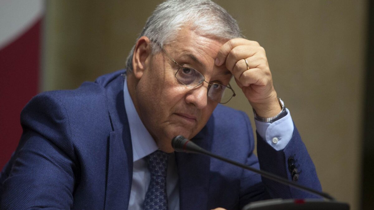 I «rimorsi di coscienza» di Pignatone per i soldi dati sottobanco ai mafiosi