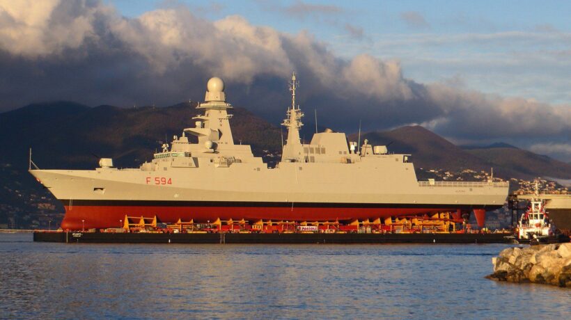 La «Alpino» nei cantieri di Riva Trigoso prima del varo (Marina Militare)