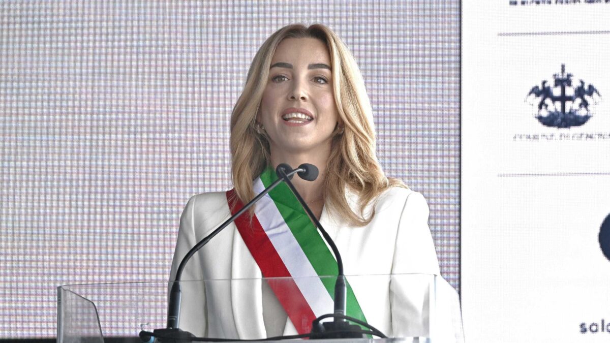 La Genova della democratica Salis: minacce e censure dei gruppi antifa
