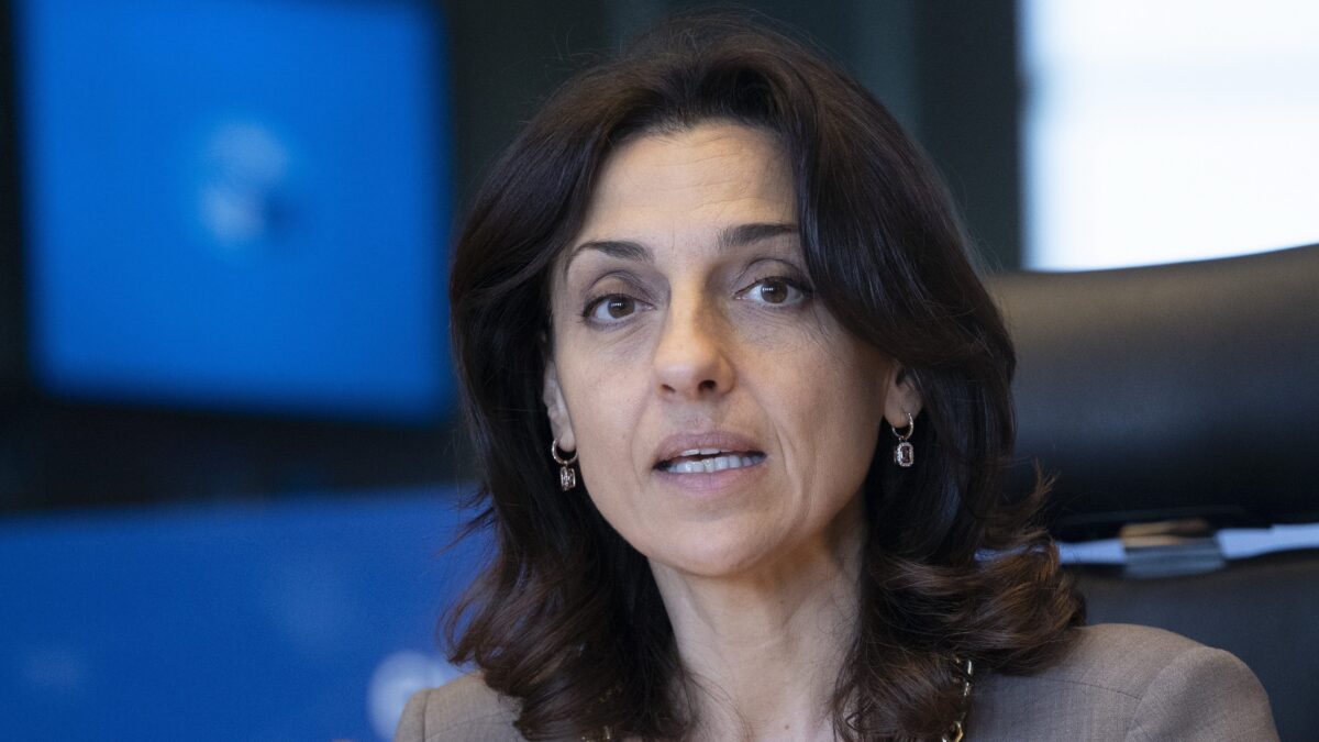Mediobanca e Mps salgono in Borsa ma il Pd se la prende con il governo