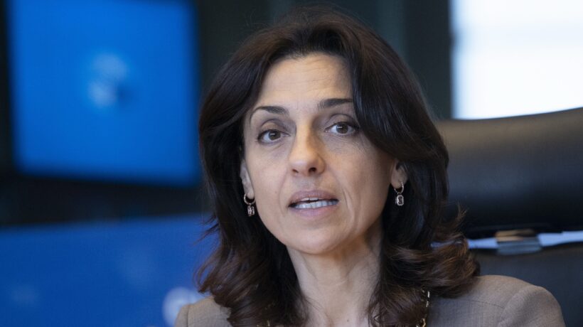 Mediobanca e Mps salgono in Borsa ma il Pd se la prende con il governo