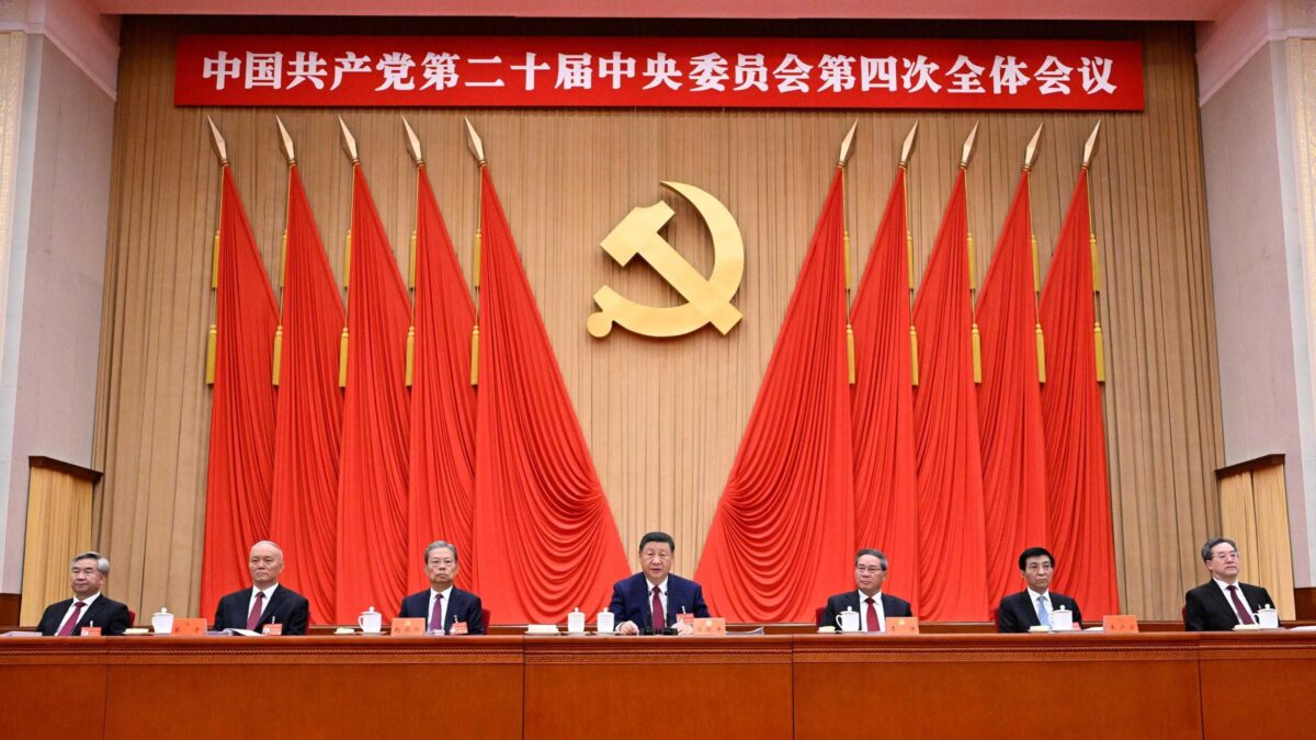 «Donald vuole sottomettere il governo rosso di Pechino. Xi non si staccherà da Putin»