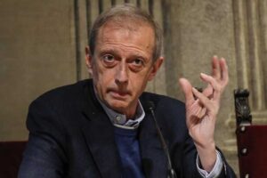 Per i piccoli furti ora c’è l’alibi Fassino: non vanno puniti