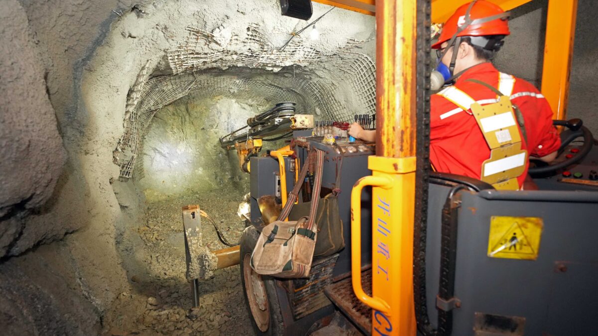 Una «Nato mineraria» se Pechino ci ricatta