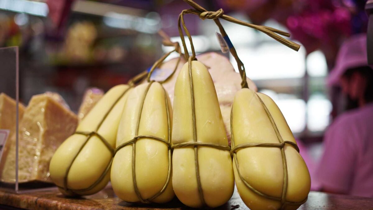 Provolone Valpadana. Un Dop che sta bene anche per l’aperitivo o la merenda al volo