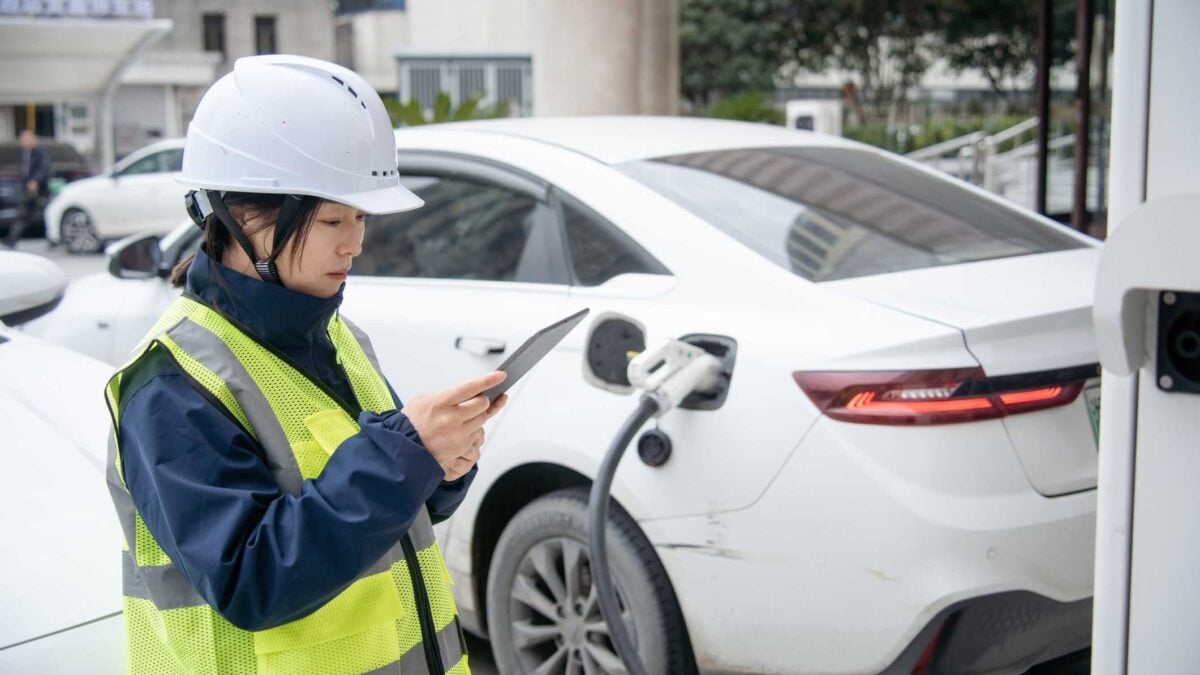 Ha sfasciato l’Europa e ora la Cina rottama anche l’auto elettrica