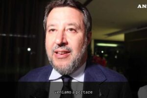 Tensioni a Livorno, Salvini: «Certa sinistra alimenta odio e rabbia»