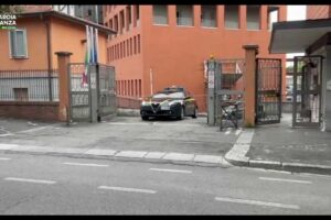 Fotovoltaico: maxitruffa da 80 milioni scoperta dalla GdF e dalla Polizia