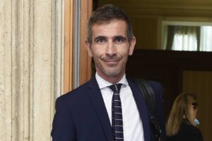 Commissione Covid, 15 sigle premono per le indagini su effetti avversi e vaccini