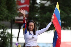 Il Nobel a Machado, pasionaria anti Maduro
