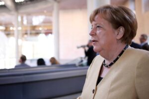 Il nuovo siluro della Merkel: la guerra in Ucraina è stata colpa dei baltici e dei polacchi