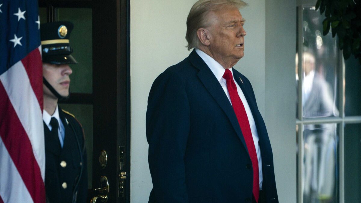 Chiusa la pratica Israele Trump apre il vero fronte: «Cinesi ostili, altri dazi»