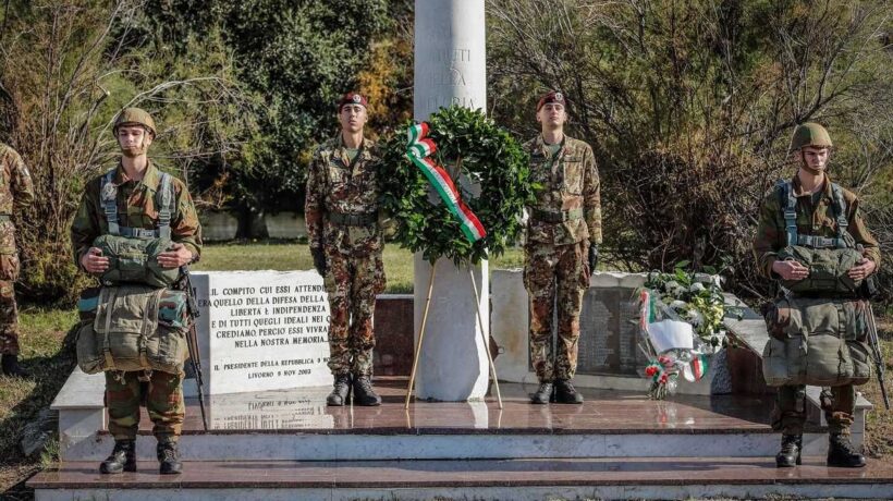 La lapide in ricordo delle vittime (Esercito Italiano)