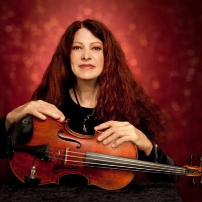 Non Sparate sul Pianista | Scarlet Rivera: «Dylan, il violino di Hurricane e il duo con Jesper Lindell»
