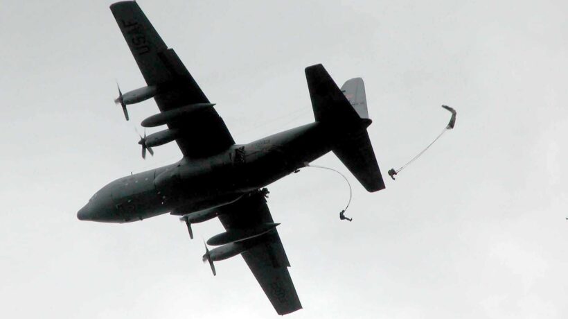 Un Hercules C-130 della Raf simile a quello caduto il 9 novembre 1971