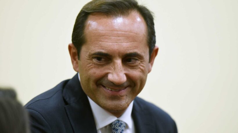 Non tutti sono blindati come Garofani. Il segretario del Garante si dimette