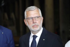 Quel finto moderato che detesta la destra