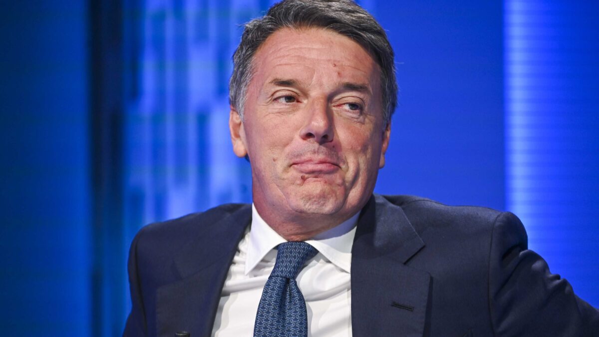 Ennesima giravolta di Renzi. Fa il supporter dei giornalisti e poi riprova a imbavagliarci