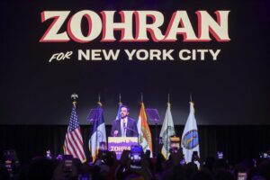 La sinistra italiana in estasi per l’islamocomunista Usa