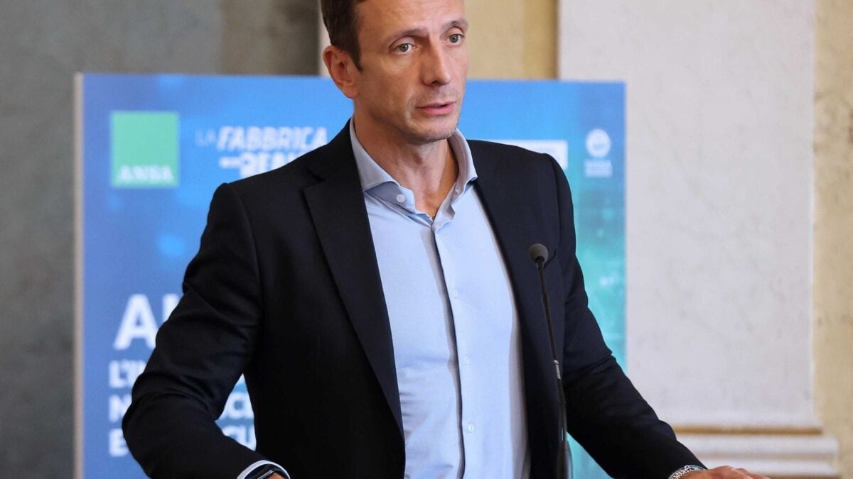Ecco cosa succede a far felice l’Ue: case coi pannelli solari… sott’acqua