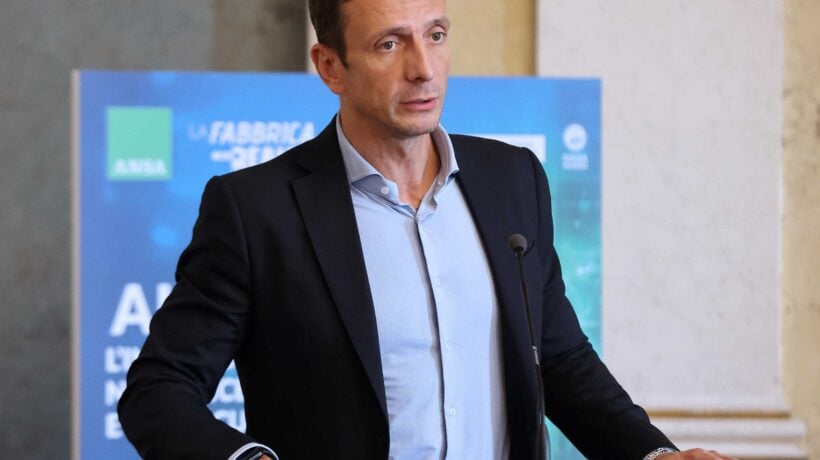Ecco cosa succede a far felice l’Ue: case coi pannelli solari… sott’acqua