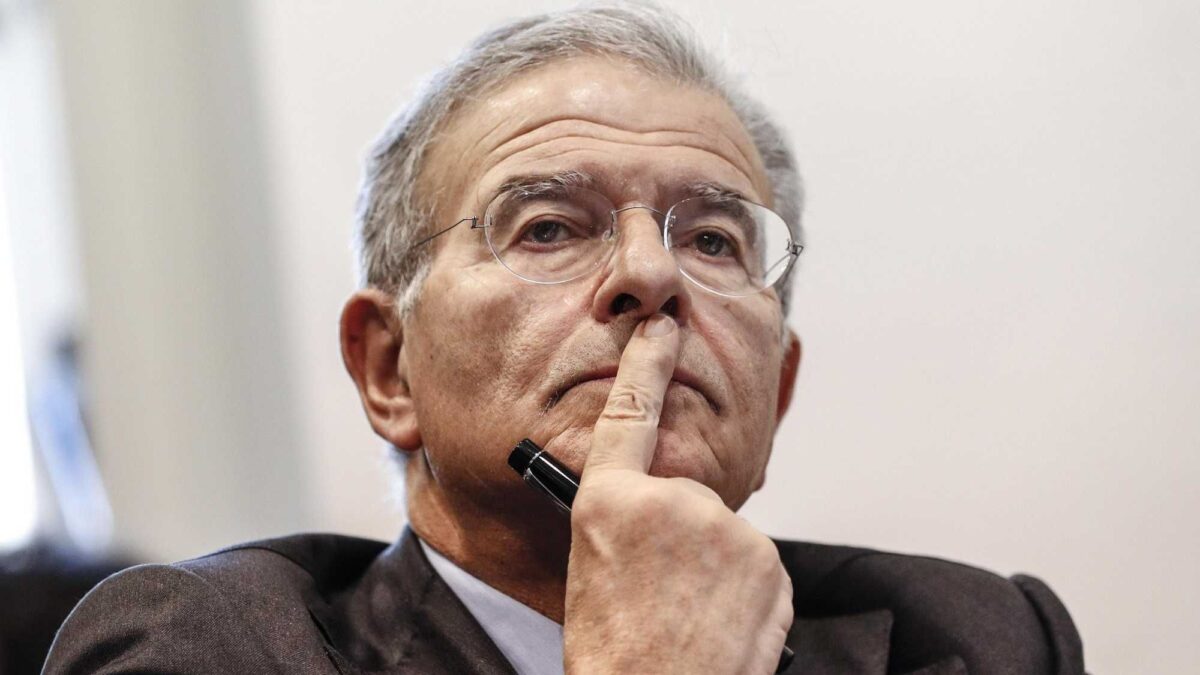Per negare lo scoop si inventano pure il piano del Cremlino