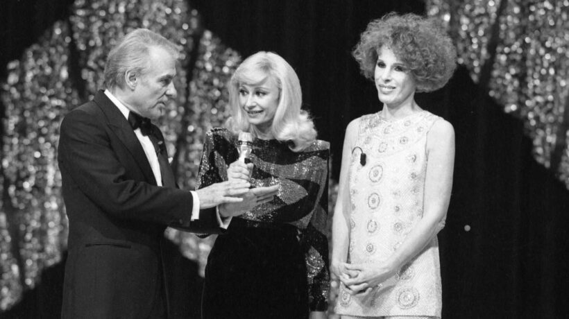 Ospite nel 1985 di Raffaella Carrà (Ansa)