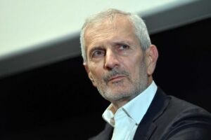 Caro Carofiglio, bella idea di libertà di stampa…