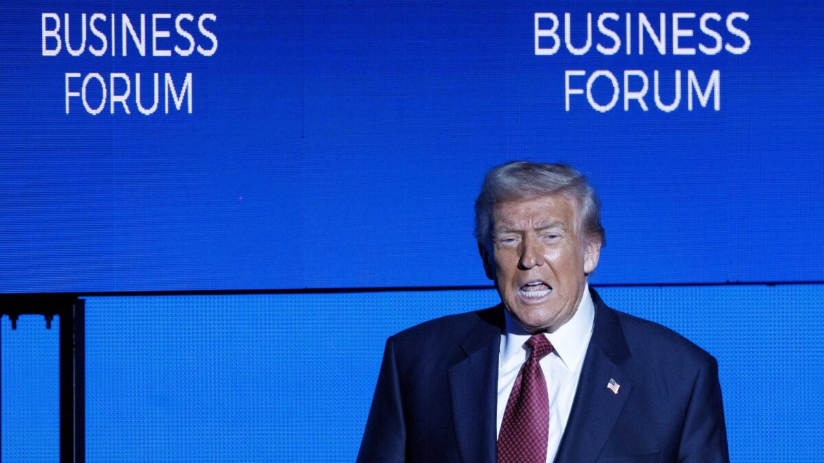 Un anno di Trump: qualcosa già scricchiola
