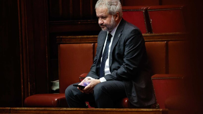 Borghi: «Tassare le banche? Sostenibile e utile. Pur con i conti a posto l’Ue non ci premierà»