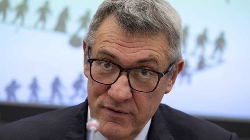 Anche in Cgil c’è chi critica Landini. E lui cambia il suo braccio destro