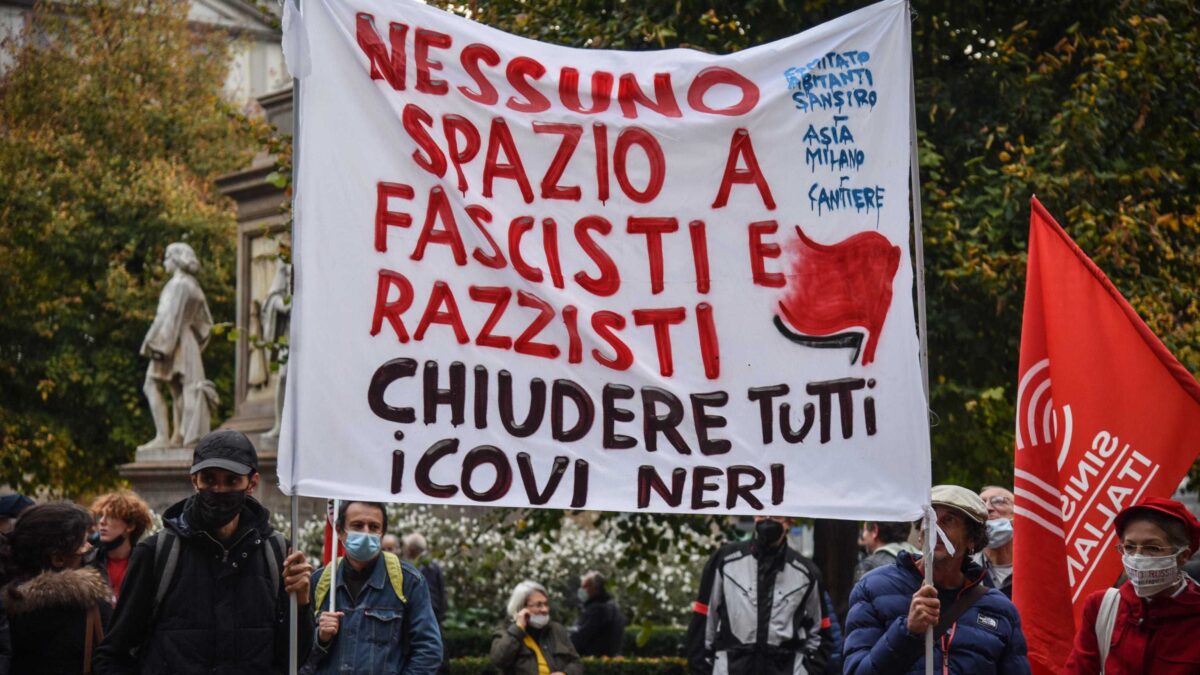 Alla sinistra interessa il nemico: un giorno i fascisti, l’altro i ricchi