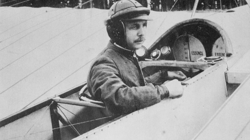 La cabina di pilotaggio di un Blériot XI