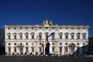La Consulta conferma la beffa: le pensioni da più di 1.800 euro si possono tagliare