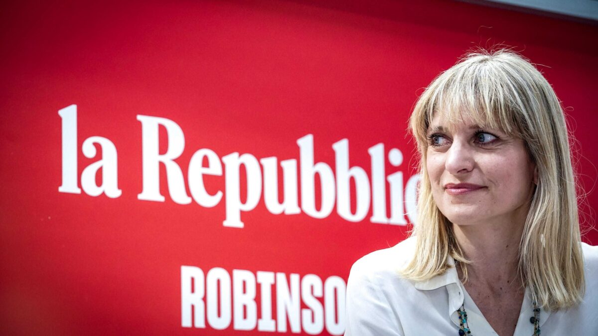 Giornali e opposizione in coro contro «La Verità» rea di aver dato una notizia