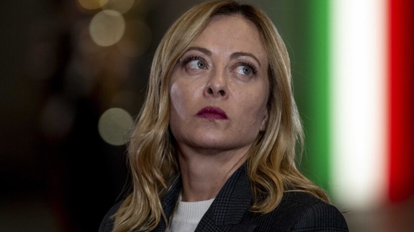 Meloni convince l’Europa: si parte dal piano Trump. Abbiamo buttato due anni