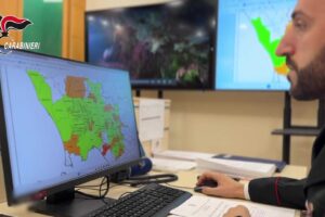 Caivano, la «control room» dei Carabinieri contro i reati ambientali