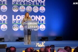 Meloni: «Sinistra ai margini della politica per supponenza»